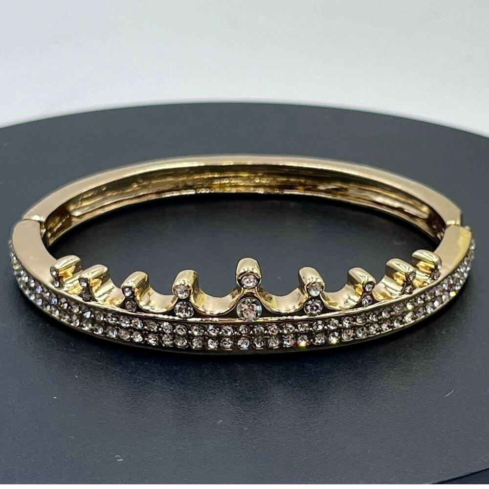 Juicy Couture Signed Gold Tone Pave Crown Royal Bling‎ Bangle Bracelet